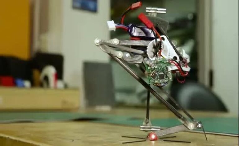 "Robot Jump: Bounce to New Heights and Escape the Rising Acid!"