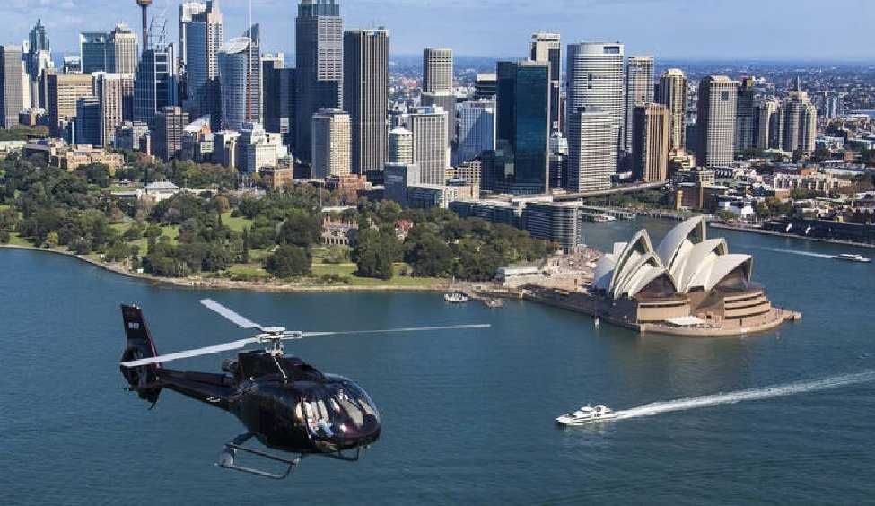 If Searching For An Original Gift For Someone Special – What About a Helicopter Ride In Sydney?