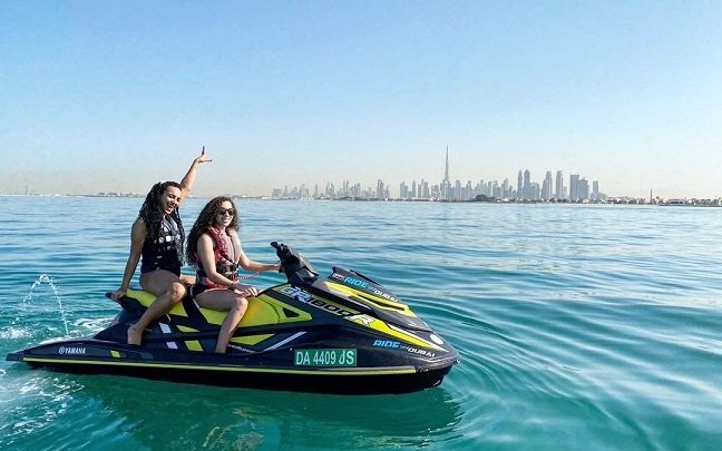 Riding the Waves: Mistakes to Avoid While Choosing Stand Up Jet Ski for Rent in Dubai