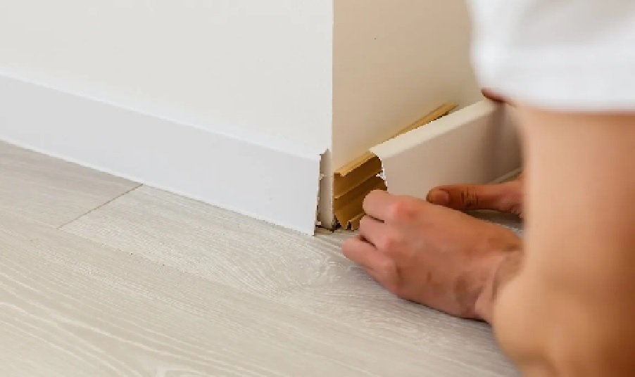 “Choosing the Perfect Skirting Board: A Guide to Style and Function”