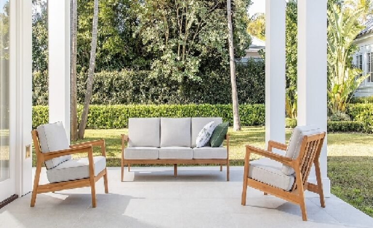 5 reasons why an outdoor sofa is a fantastic purchase for the home