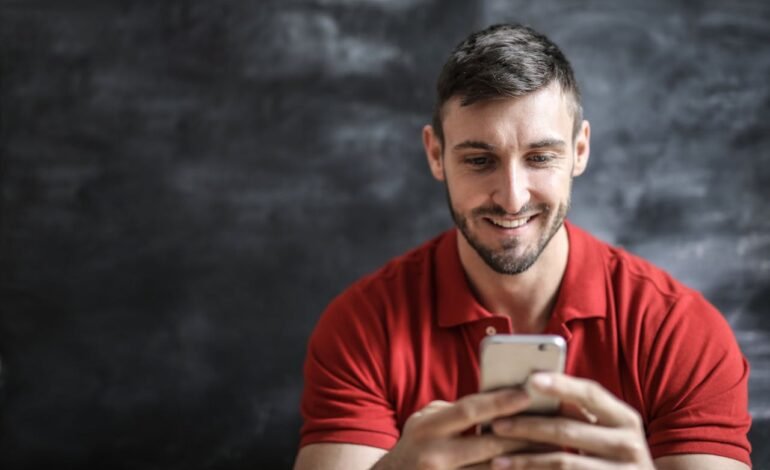 Ways SMS Messaging Can Help You Grow Your Company